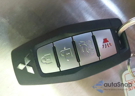 2024 Mitsubishi Outlander Se 2.5 2Wd z USA, uszkodzony, nr VIN JA4J3VA87RZ015630